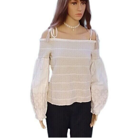 INC Vacay Shop Off The Shoulder Top with Balloon Sleeves & Embroidery Size S - Picture 2 of 13